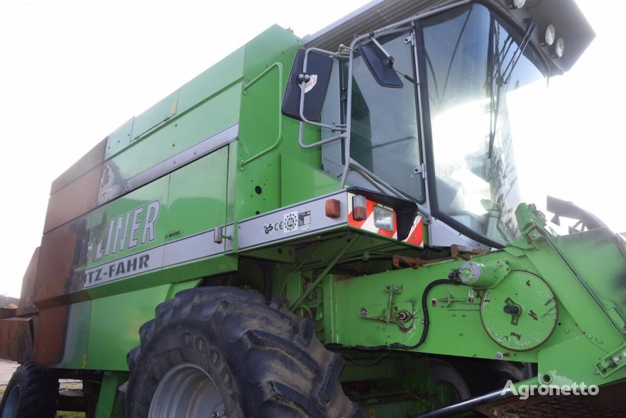 Deutz-Fahr 4075 - Brandschaden Getreideernter