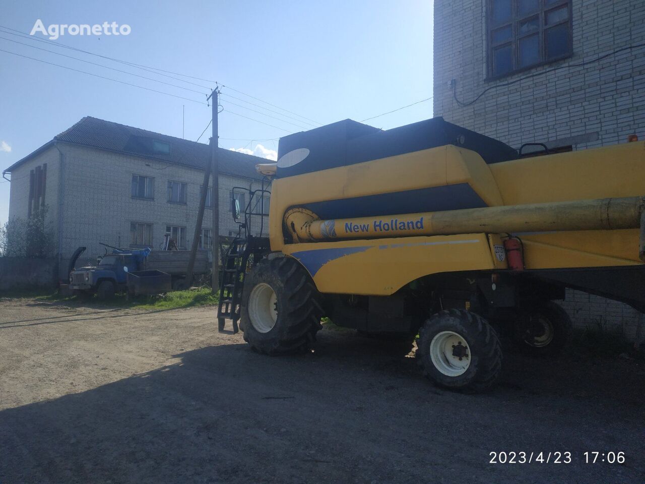 New Holland CSX 7080 | 320 k.s. Getreideernter