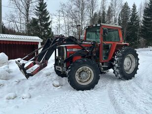 Massey Ferguson 590 Radtraktor